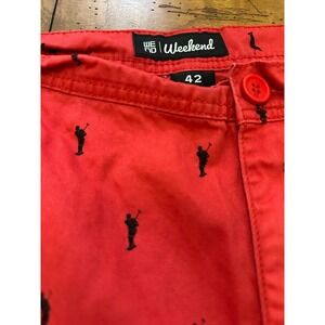 weekend red golf shorts with embroidered golfers‎ 42